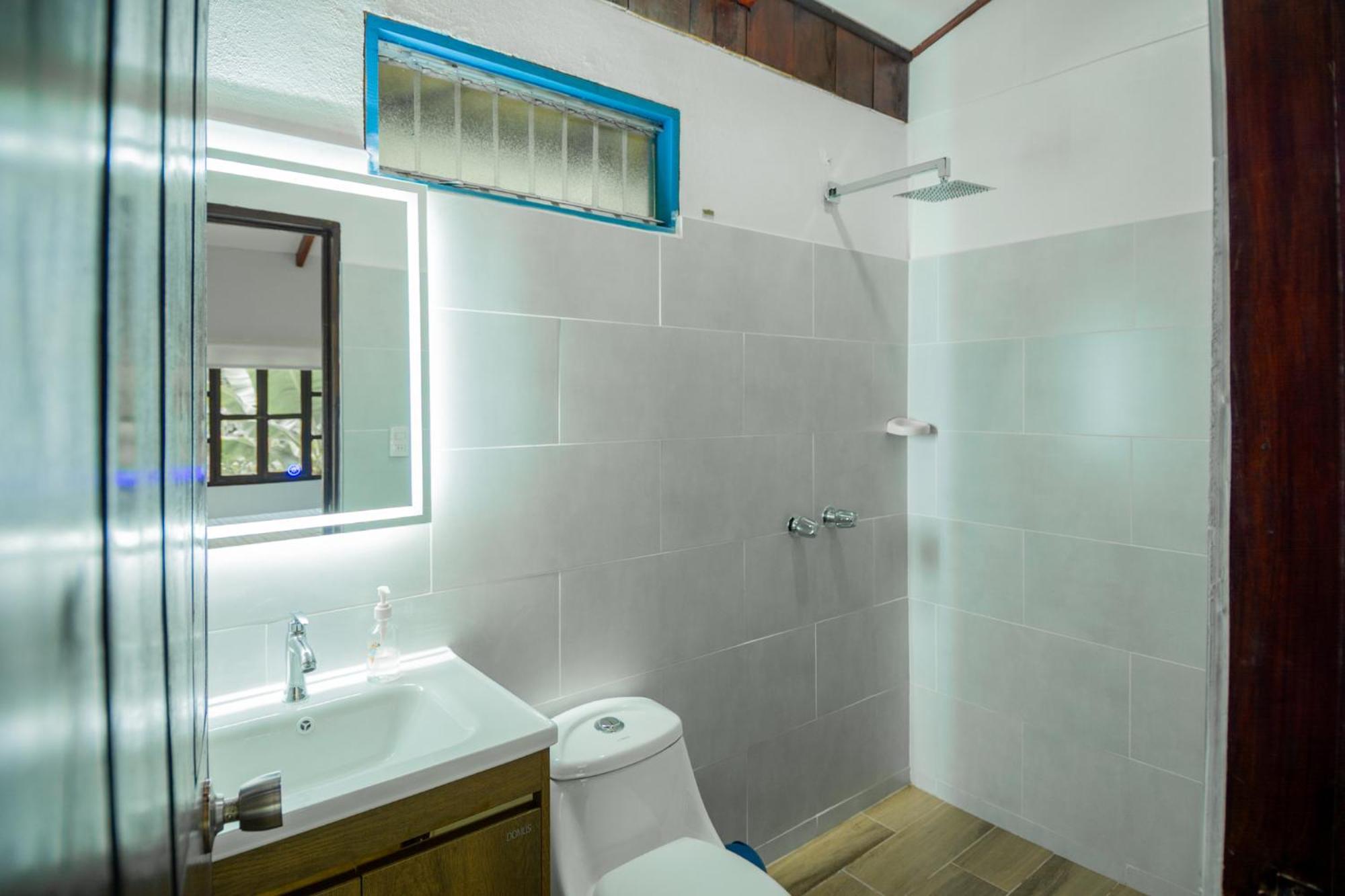 Quebrada Ganado Selva Color - Forest & Beach Ecolodge חדר תמונה